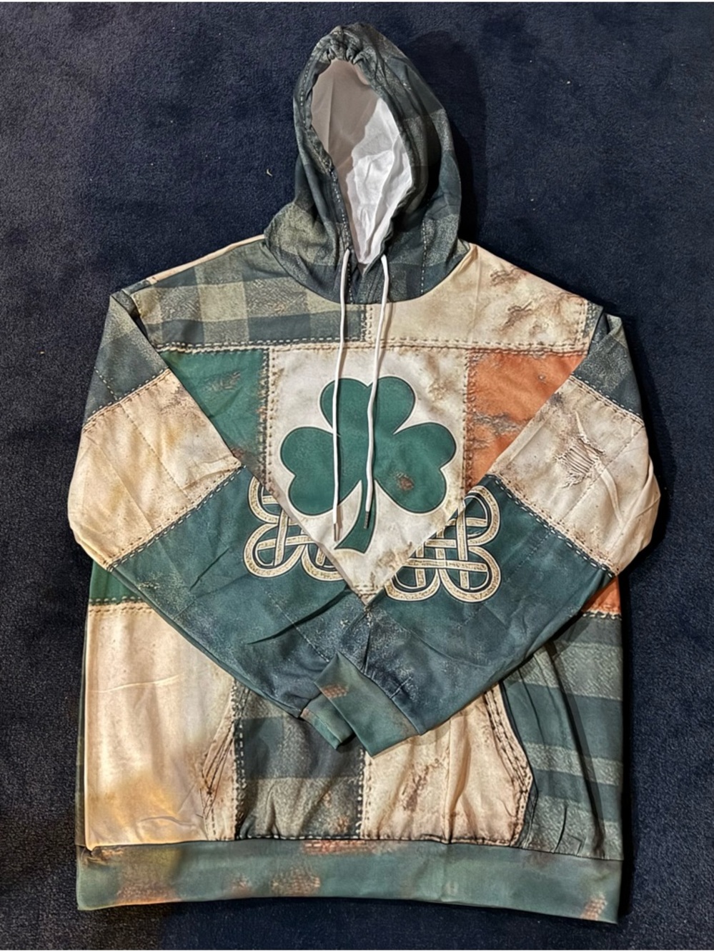 Men’s Amazon Basics - Ireland Shamrock Pullover Hoodie (Size: XL)